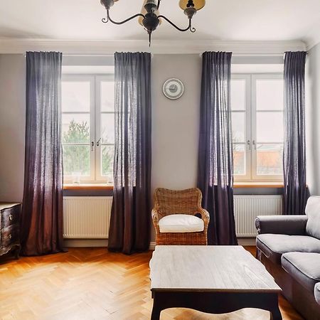 Designer Flat In The Heart Of Old Town Daire Varşova Dış mekan fotoğraf