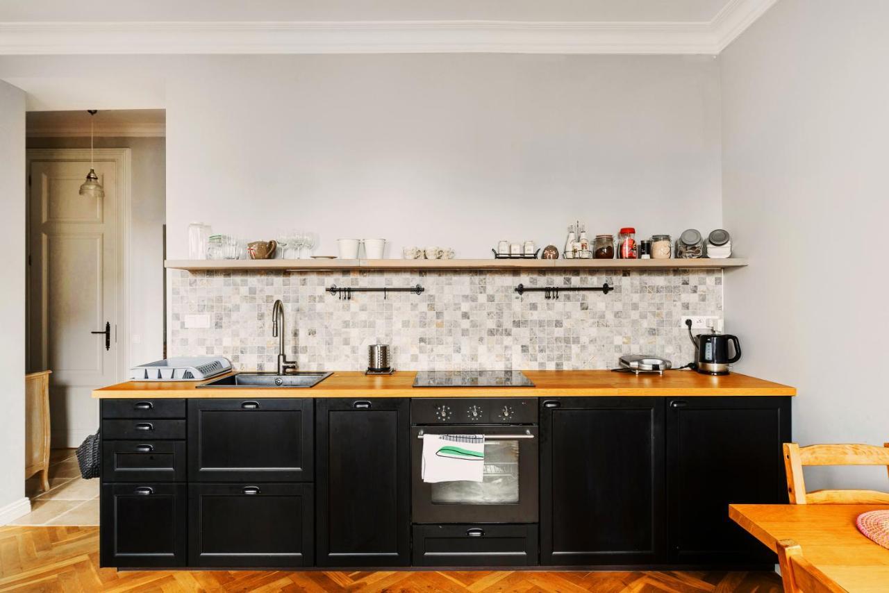 Designer Flat In The Heart Of Old Town Daire Varşova Dış mekan fotoğraf